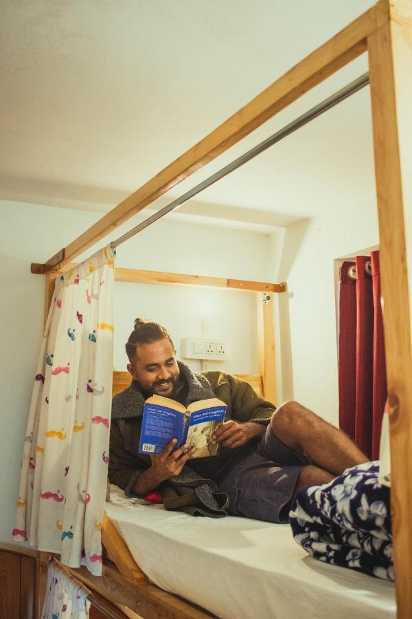 Moustache Manali Hostel Bagian luar foto